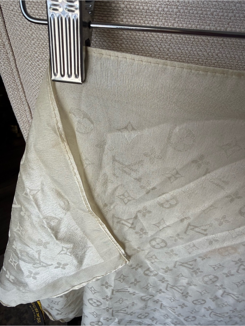 Louis Vuitton Vintage Monogram 100% Silk Scarf Wrap Ivory Cream - Picture 10 of 11